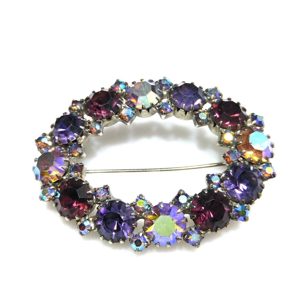 Oval Purple Aurora Borealis Lavender Rhinestone Brooch, Dog-toothed Prong Set